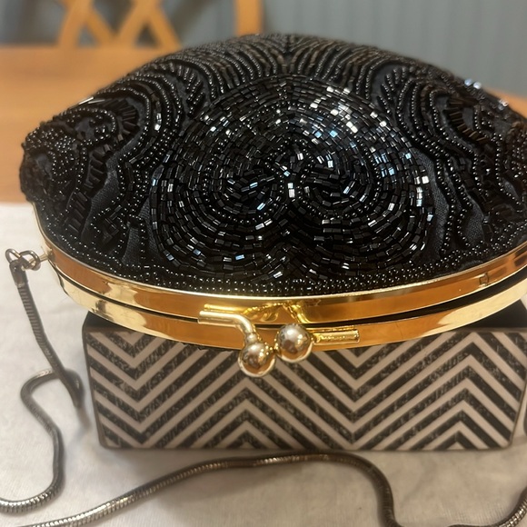 Carla marchi, beaded black evening bag with adjustable snake chain. - Picture 3 of 4